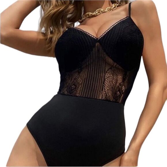 Black Floral Lace Cami V-Neck Bodysuit | Black | Size 14 - Picture 1 of 12